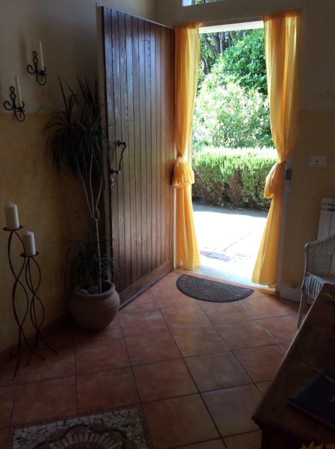 Via Bruno Rossi 23 Bed and Breakfast Ambrogio Esterno foto